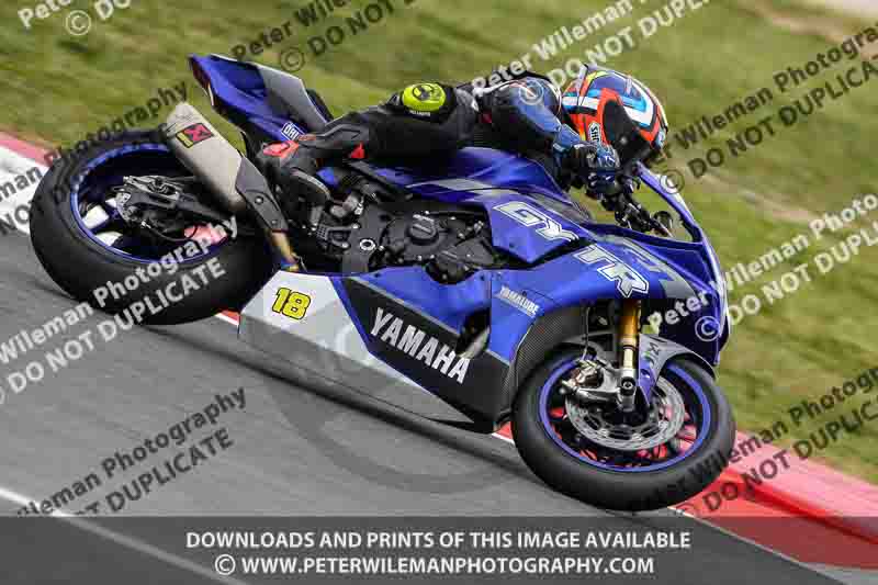 cadwell no limits trackday;cadwell park;cadwell park photographs;cadwell trackday photographs;enduro digital images;event digital images;eventdigitalimages;navarra;no limits trackdays;peter wileman photography;racing digital images;trackday digital images;trackday photos